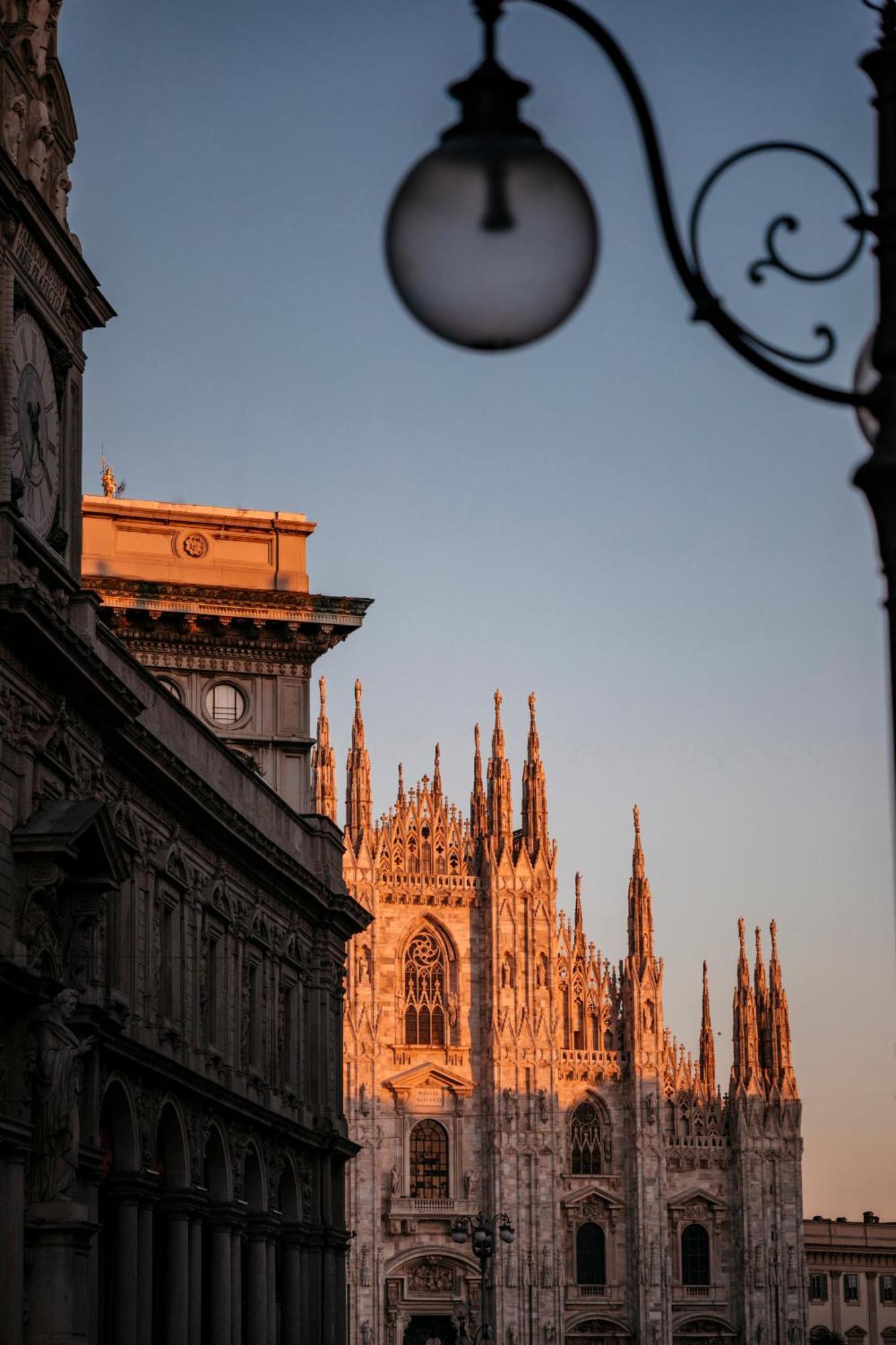 Palazzo Cordusio, A Gran Melia Hotel Milão Exterior foto